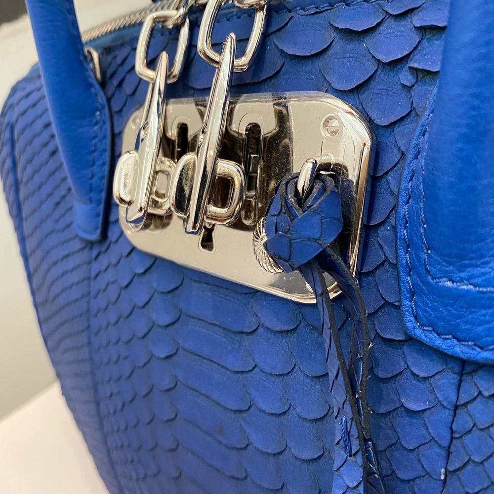 VBH Handbag - Picture 6 of 12